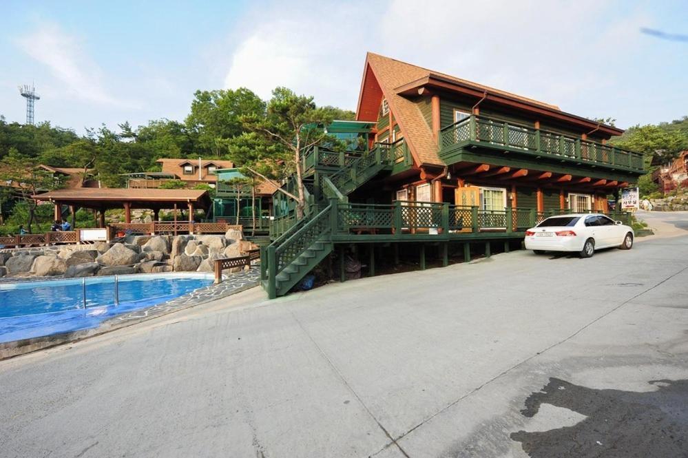 Boryeong Rich Valley Log Village Pension 客房 照片